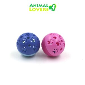 as Pelotas para Gatos con Cascabel presentan un diseño colorido y atractivo que captará la atención de tu felino. Con sus llamativas opciones de color rosa y azul, y sus alegres patrones de patitas, estas pelotas están diseñadas para estimular visualmente a tu gato y animarlo a jugar. El diseño visualmente estimulante es ideal para despertar la curiosidad y el interés de los gatos, invitándolos a interactuar con el juguete y explorar su entorno de manera más activa.