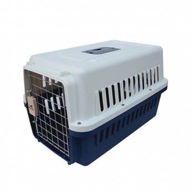 Caja Transporte Mascotas Bicolor es un transportador de mascotas de material duro para cualquier ocasión. Los transportadores de carga frontal  están hechos de plástico duradero y son ideales para viajar con tu mascota perro o gato. La prácticas puerta delantera proporciona un fácil acceso a tus mascotas y el asa incluida hace que llevar sea muy fácil.