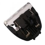 cuchillas-para-maquina-de-cortar-pelo-de-repuesto Cuchillas para máquina de cortar pelo de repuesto es una adición esencial para cualquier dueño de mascotas que desee mantener su equipo de cuidado en óptimas condiciones. Diseñada específicamente como un repuesto para Máquinas Cortadoras de Pelo de Perros y Gatos, esta cuchilla garantiza un corte preciso y suave en cada uso, permitiéndote mantener a tus mascotas con un aspecto impecable en todo momento.